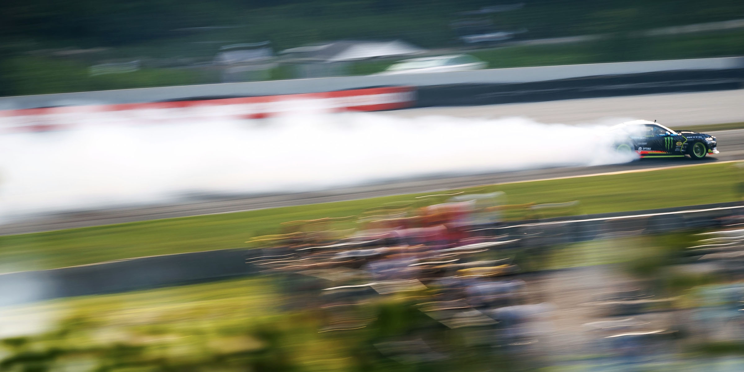 GRIDLIFE Race Car in Motion on Track